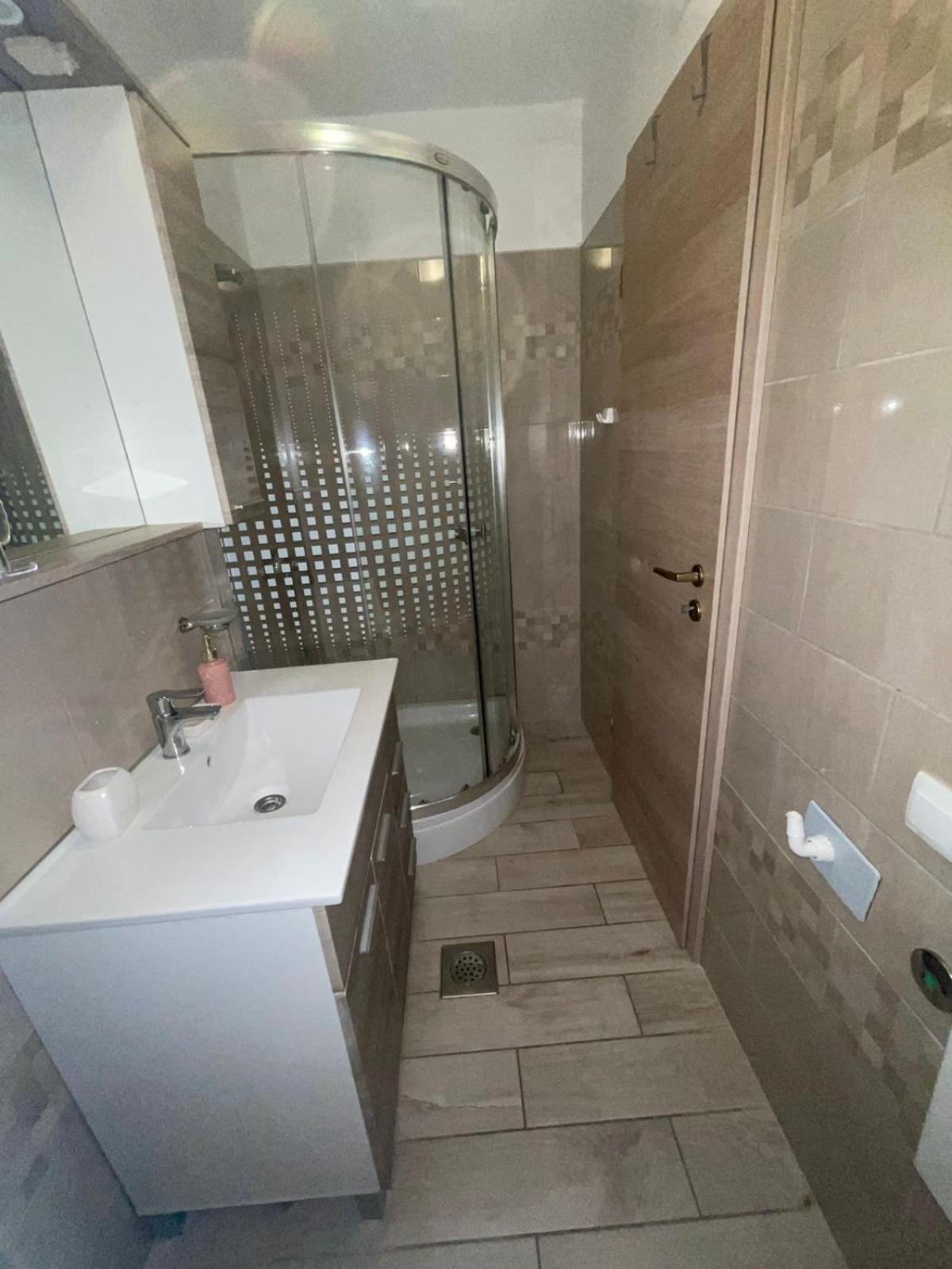 Crveni Apartman Cres Zewnętrze zdjęcie
